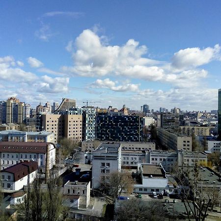 Perfect Apartments M Polytech, Ohmatdet, Parking Kiev Esterno foto